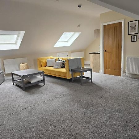 Lovely 1-Bed Loft In Newport Bagian luar foto
