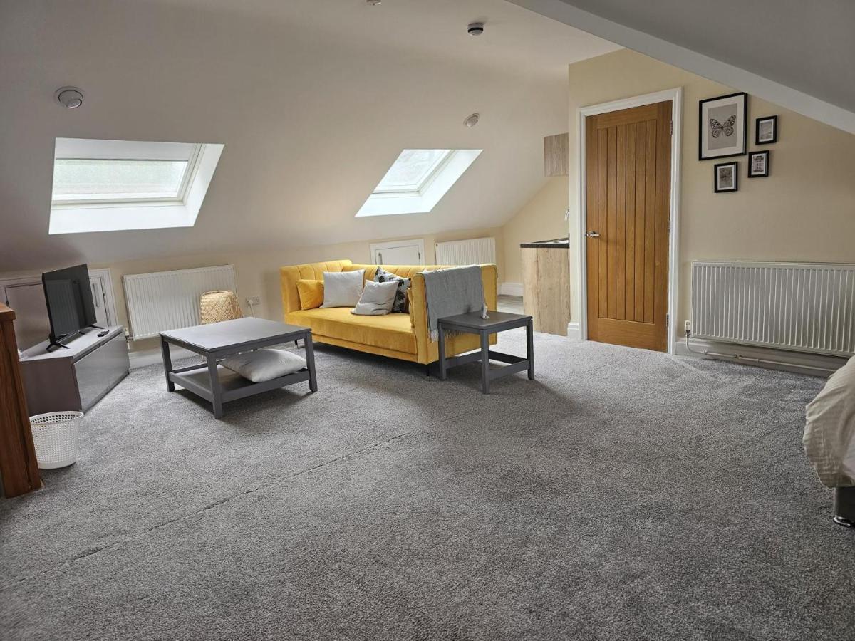 Lovely 1-Bed Loft In Newport Bagian luar foto